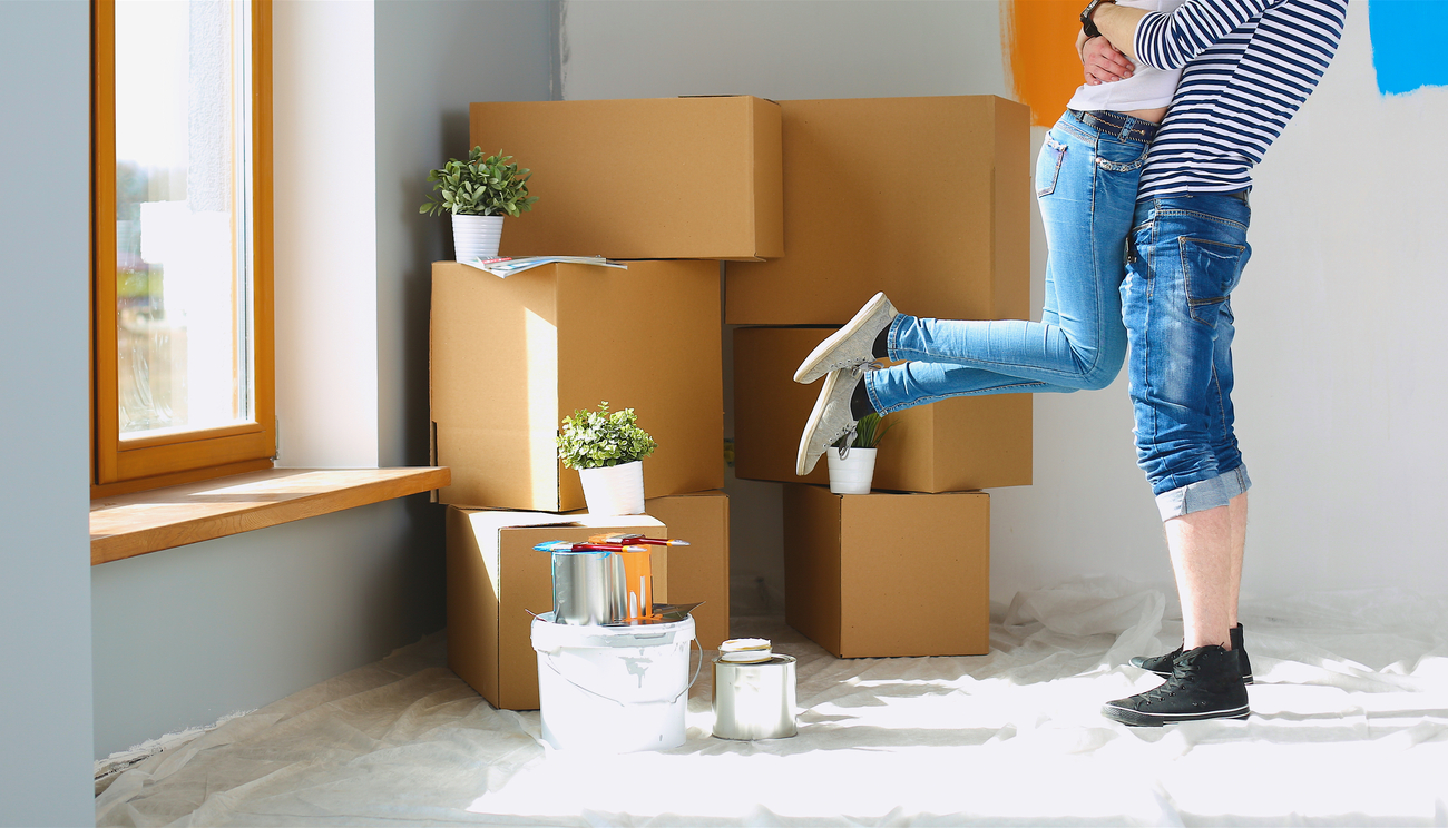 A new couple moving into their 1st house